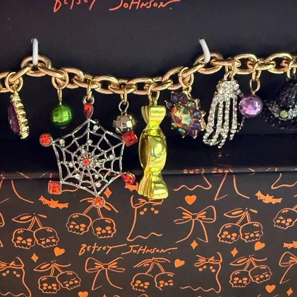 NEW Betsey Johnson Halloween  CHARM BRACELET (Spider, Pumpkin, Spiderweb, Candy) - Picture 7 of 13